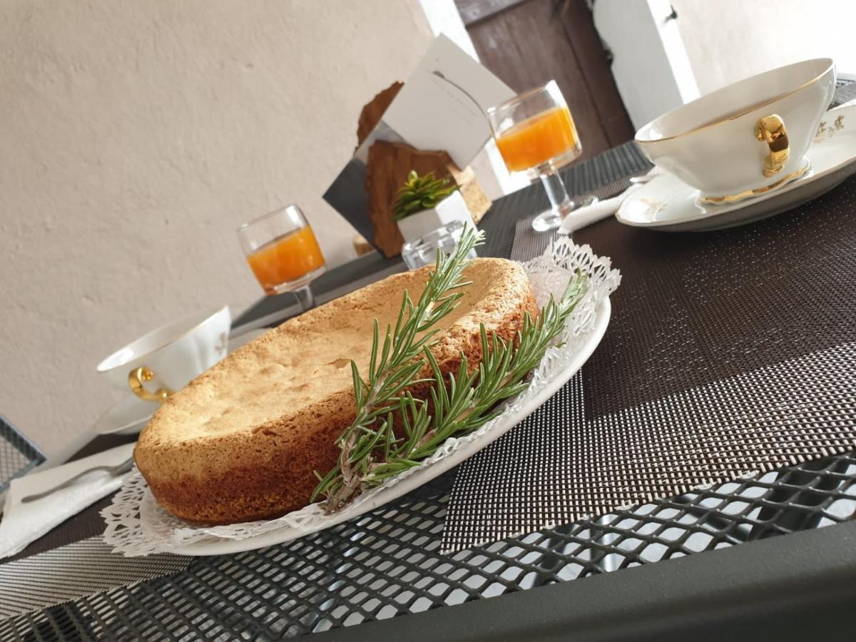 Cascina Brichat Alta Langa Serravalle delle Langhe Dış mekan fotoğraf